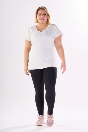 Blusa com degote V e aberturas nas laterais