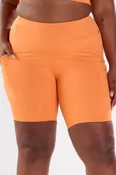 Bermuda com três bolsos