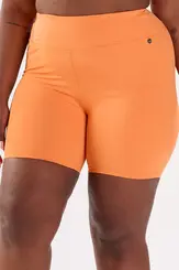 Shorts meia coxa básico