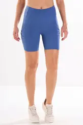 Bermuda com três bolsos