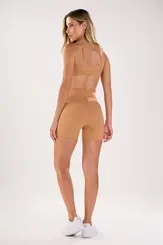 Shorts meia coxa básico