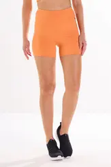 Shorts meia coxa básico