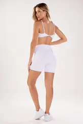 Shorts meia coxa básico