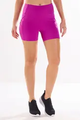 Shorts com três bolsos