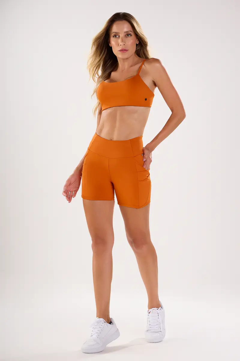 Shorts com três bolsos
