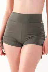Shorts praia com regulagem na lateral