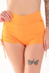 Shorts praia com regulagem na lateral