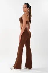 Calça flare