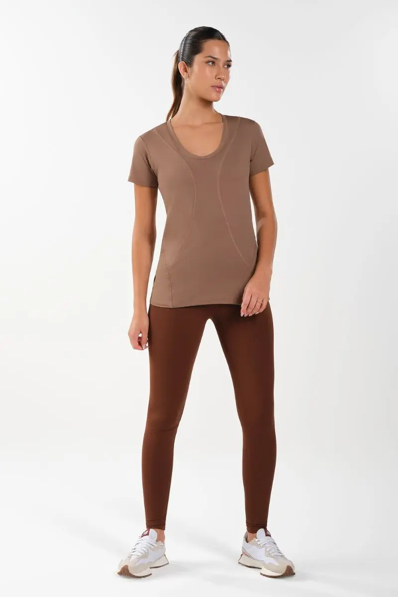 Blusa recortes