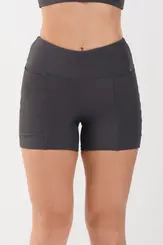 Shorts bolso canelado